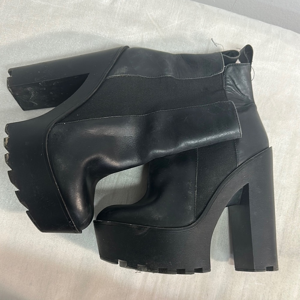 Steve Madden Black Platform Heeled Boots